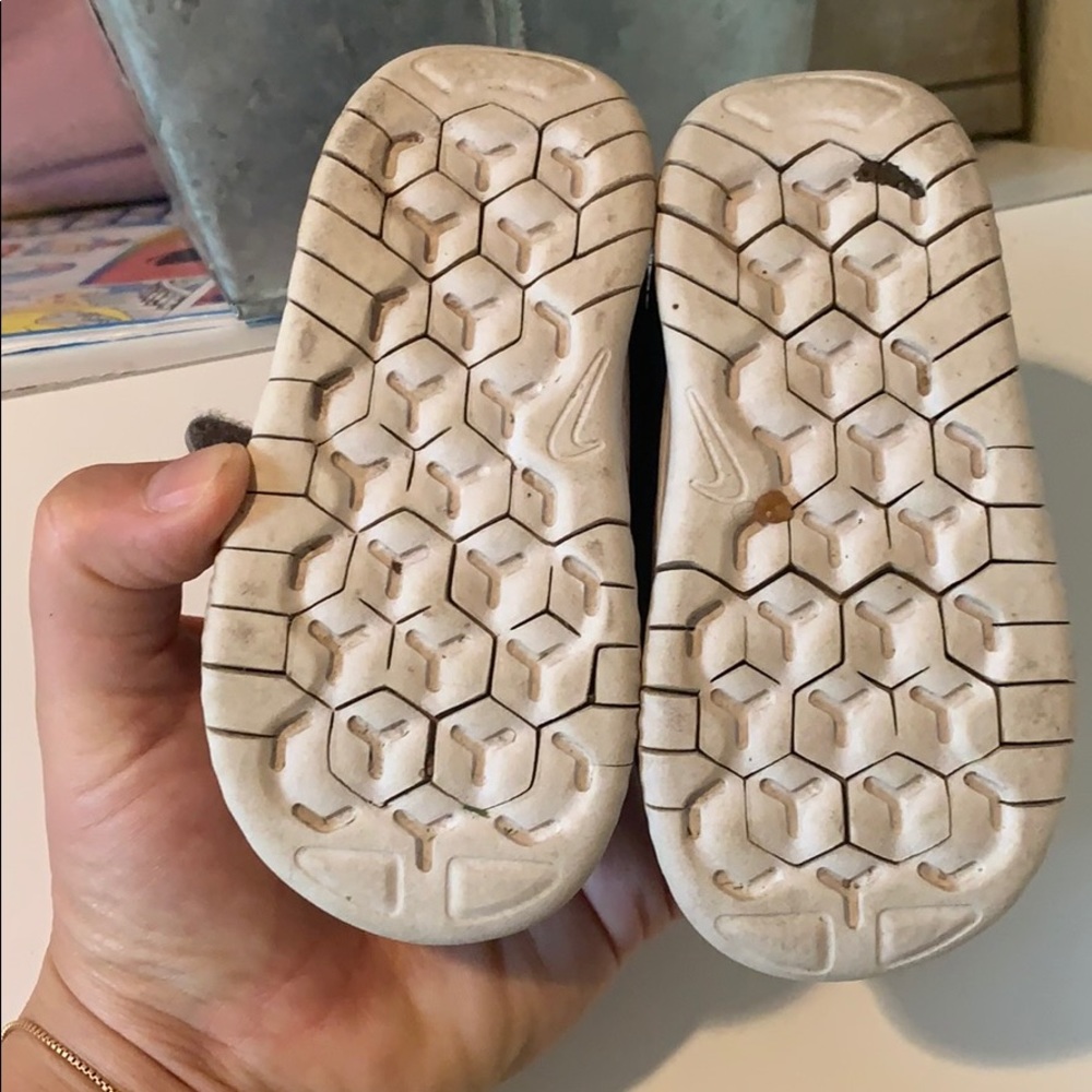Baby boy Nike Free shoes - Picture 4 of 4